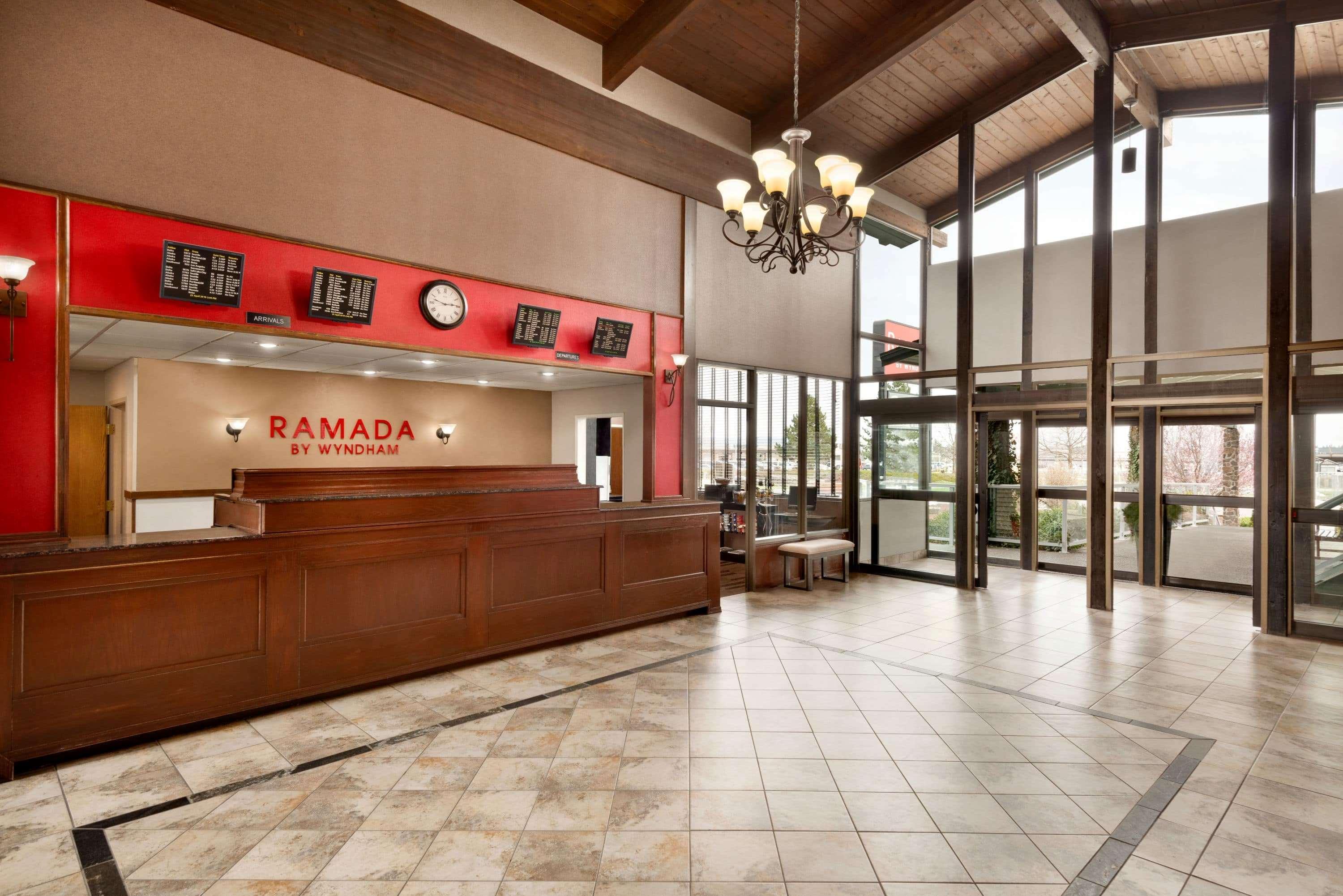 Ramada By Wyndham Spokane Airport Экстерьер фото
